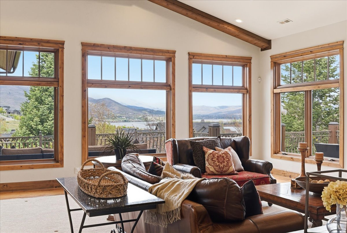SUMMIT AT SKI LAKE - Residential
