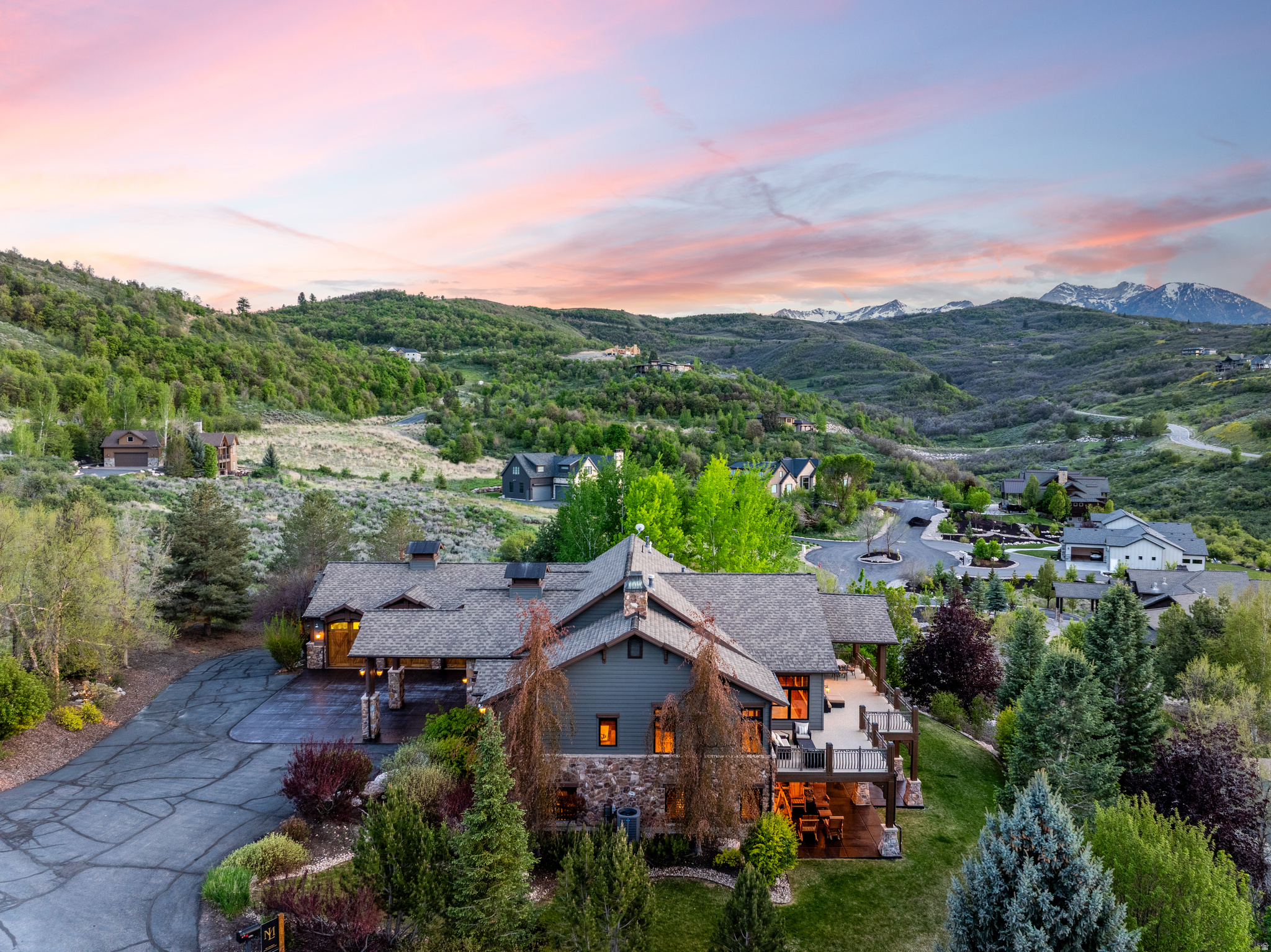 SUMMIT AT SKI LAKE - Residential
