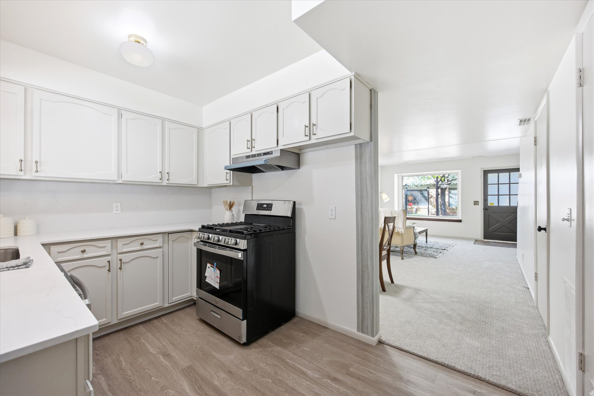 GEORGETOWN SQUARE - Residential