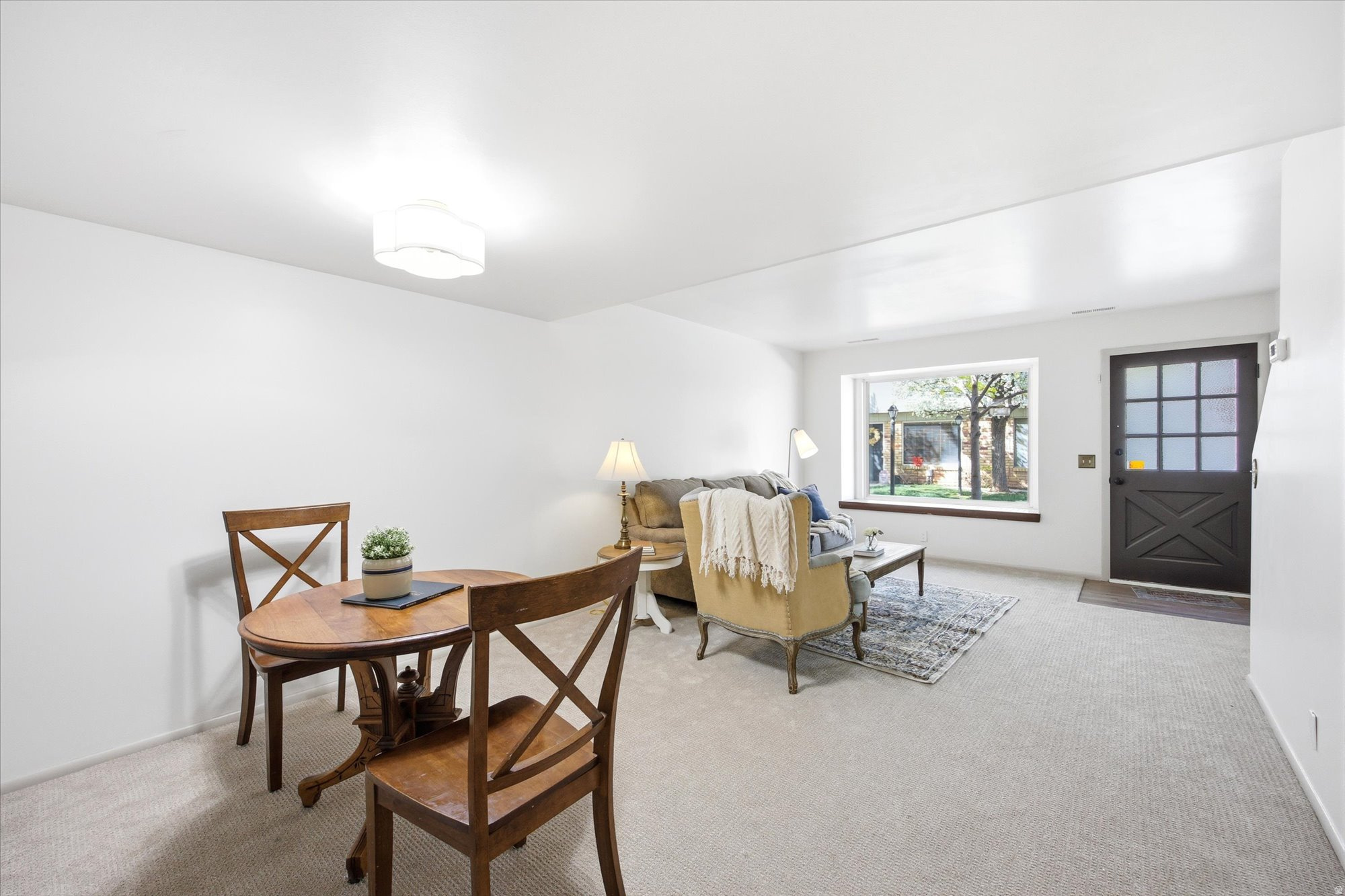 GEORGETOWN SQUARE - Residential