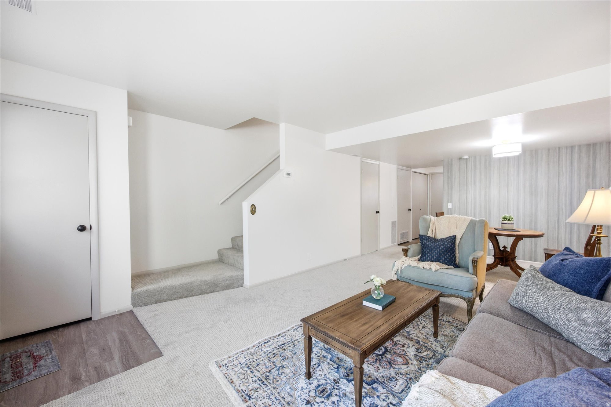 GEORGETOWN SQUARE - Residential