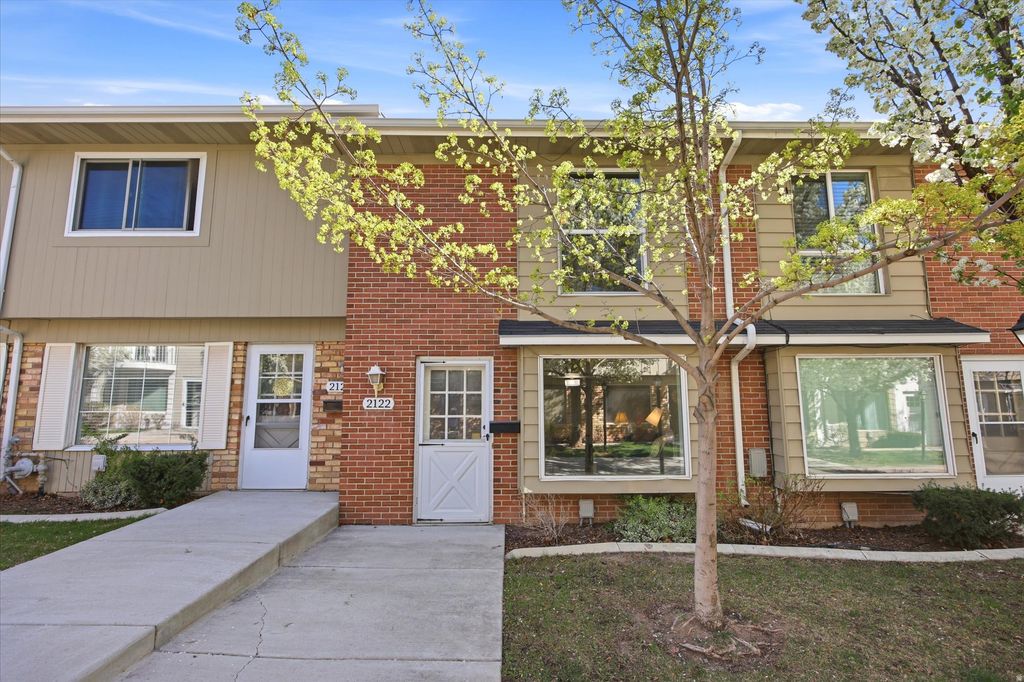 Photo of 2122 E GEORGETOWN Sq, Millcreek, UT 84109 (MLS # 2146131)