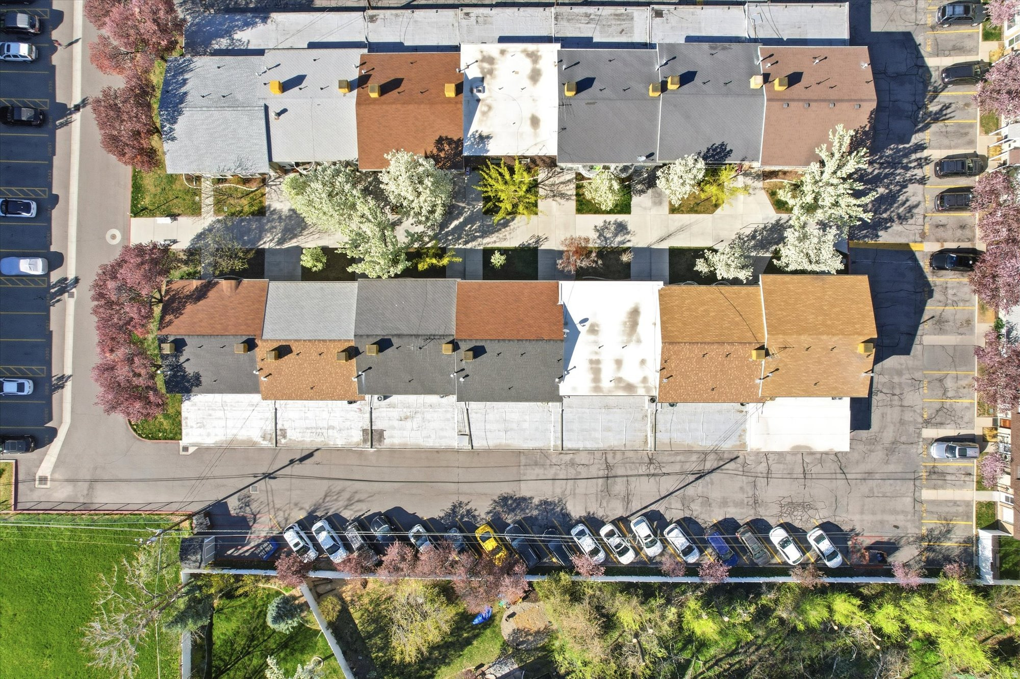 GEORGETOWN SQUARE - Residential