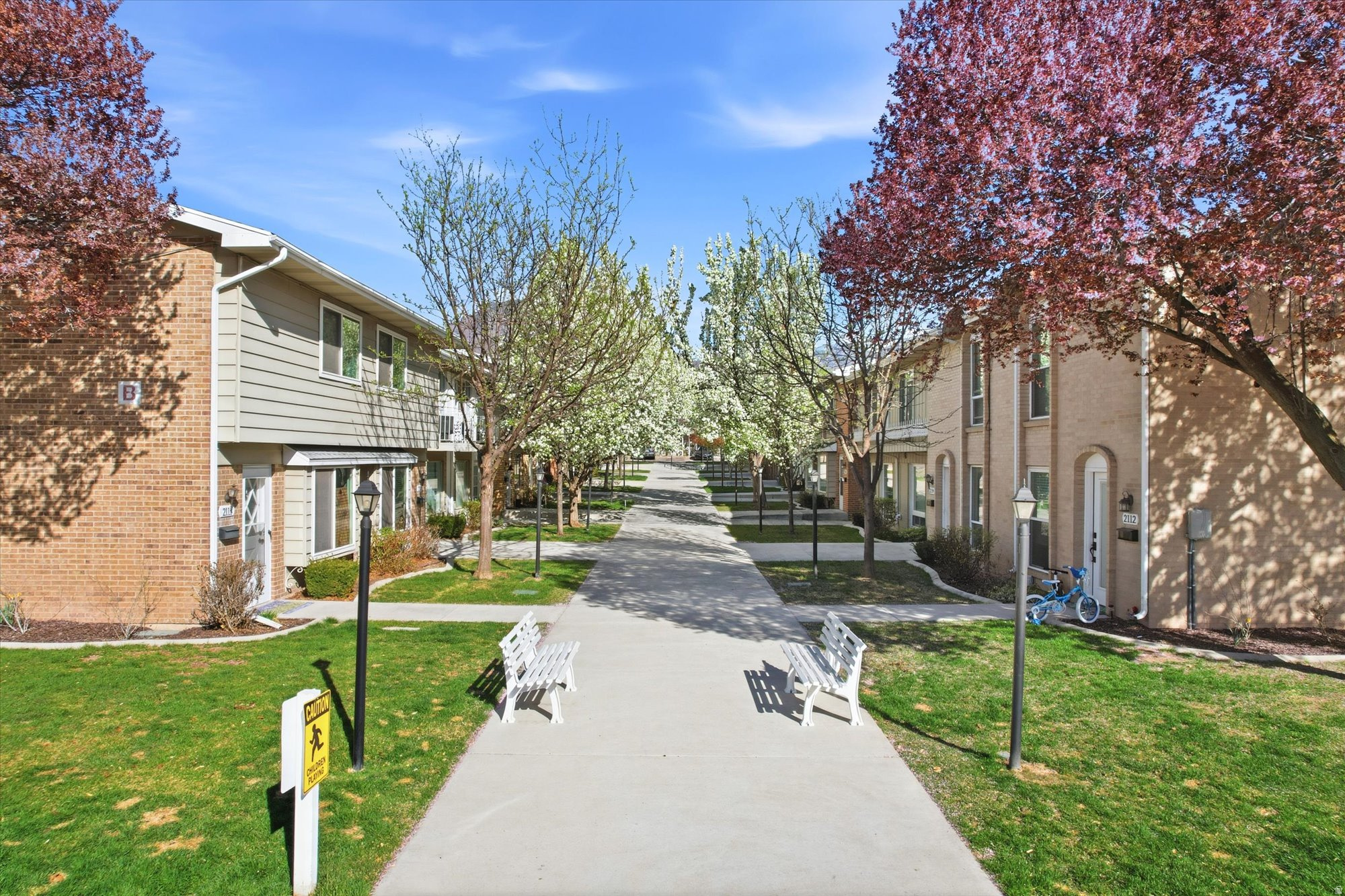 GEORGETOWN SQUARE - Residential