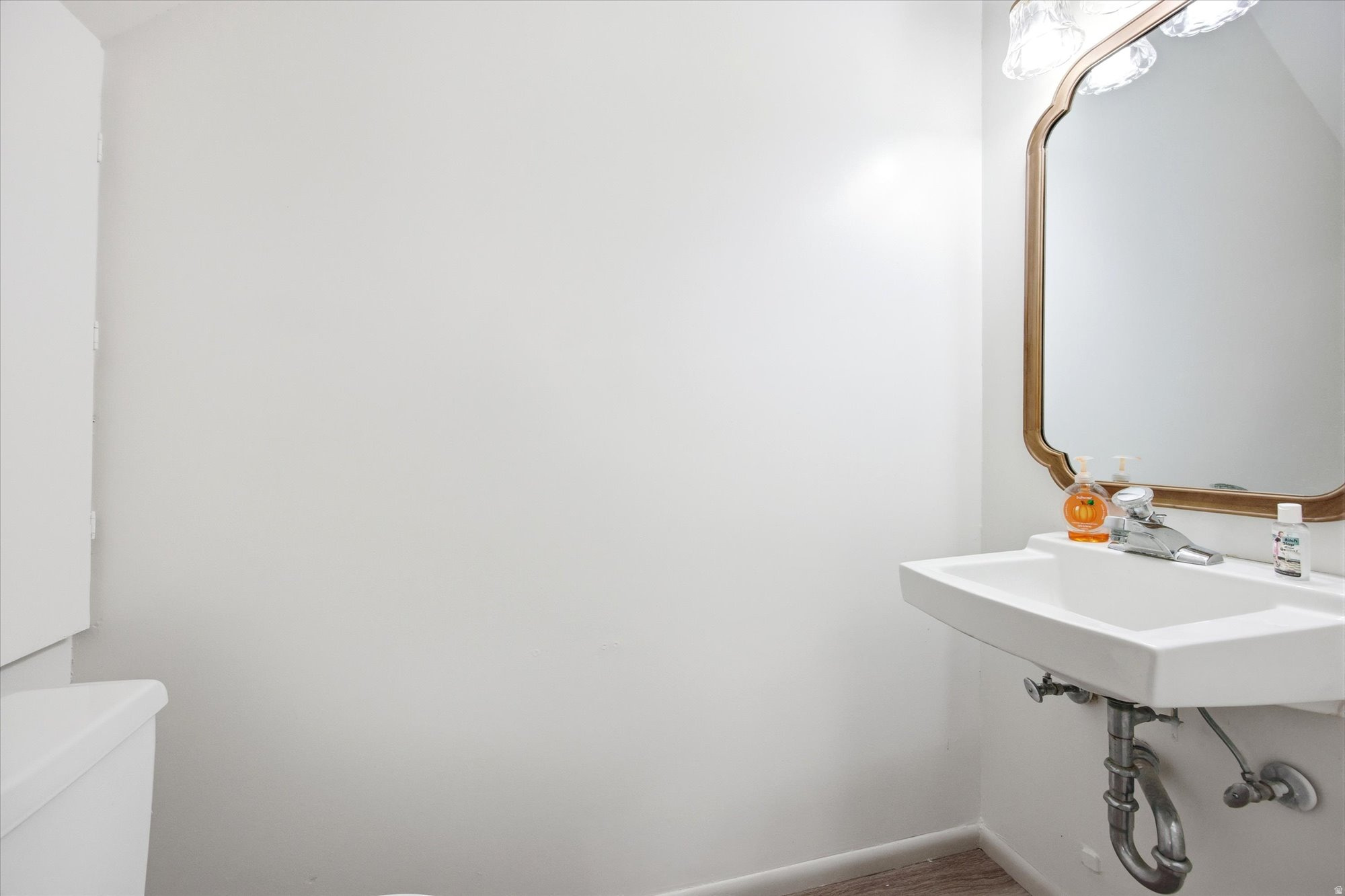 GEORGETOWN SQUARE - Residential