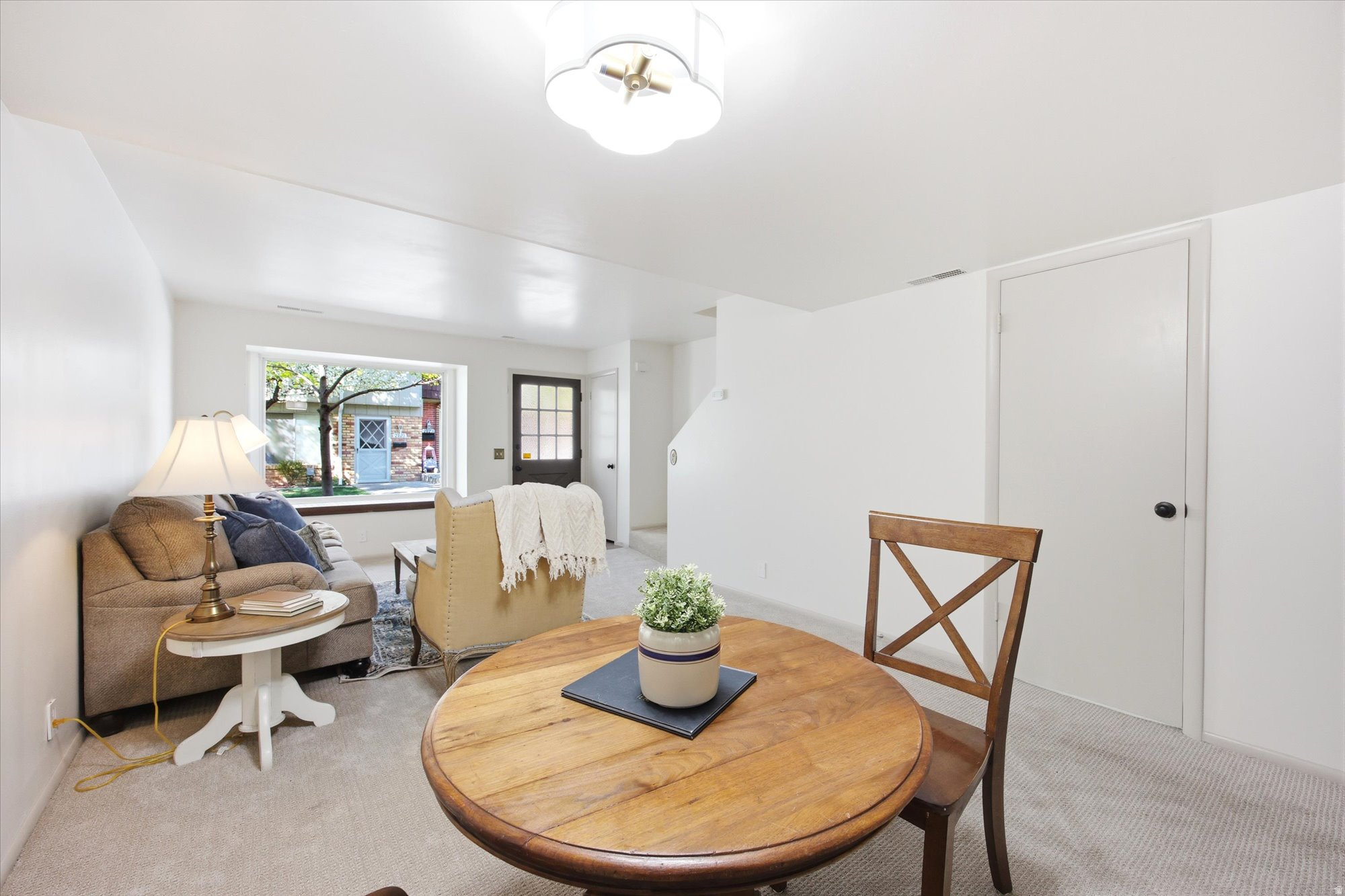 GEORGETOWN SQUARE - Residential