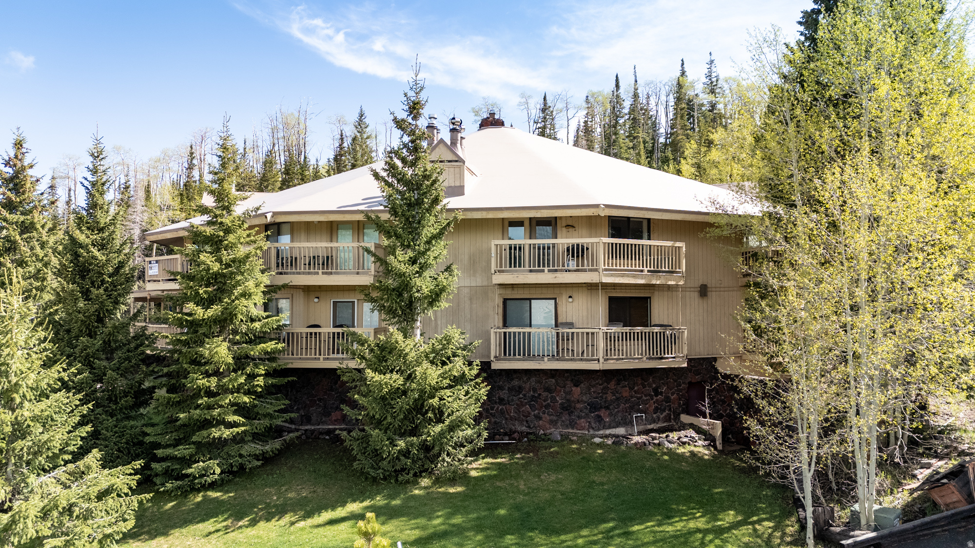 SOUTHVIEW LODGE - Residential