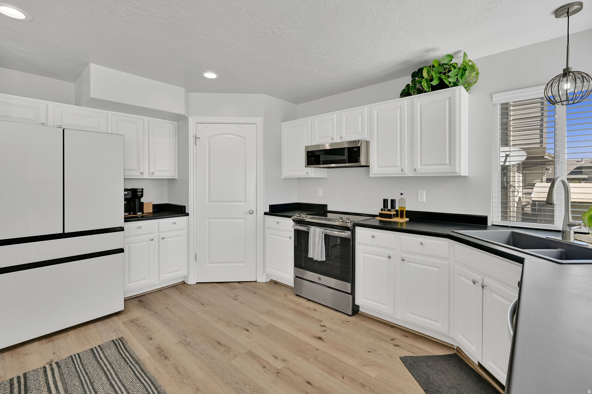 CANTERBURY CROSSING - Residential