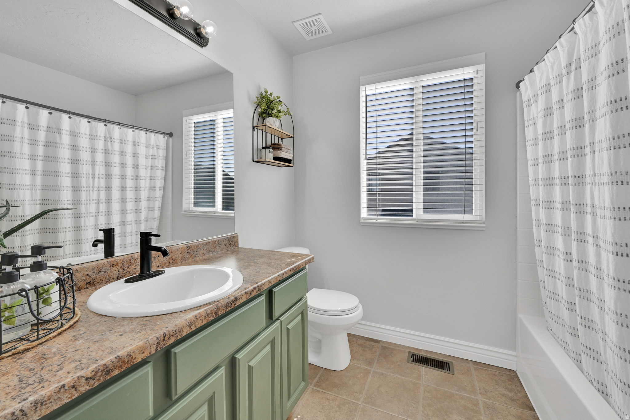 CANTERBURY CROSSING - Residential