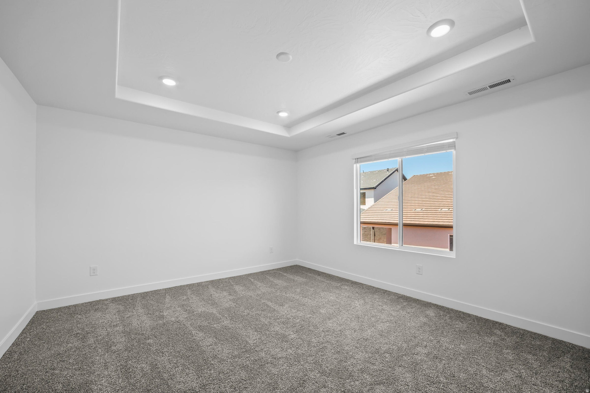 CORRAL HOLLOW AT LONG VALLEY - Residential