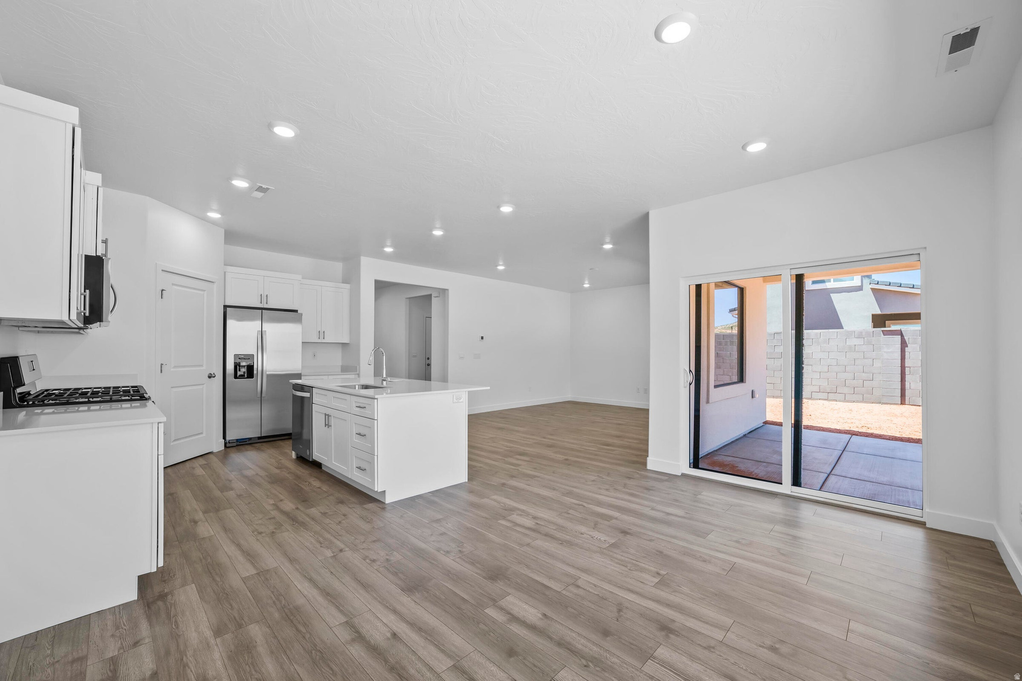 CORRAL HOLLOW AT LONG VALLEY - Residential