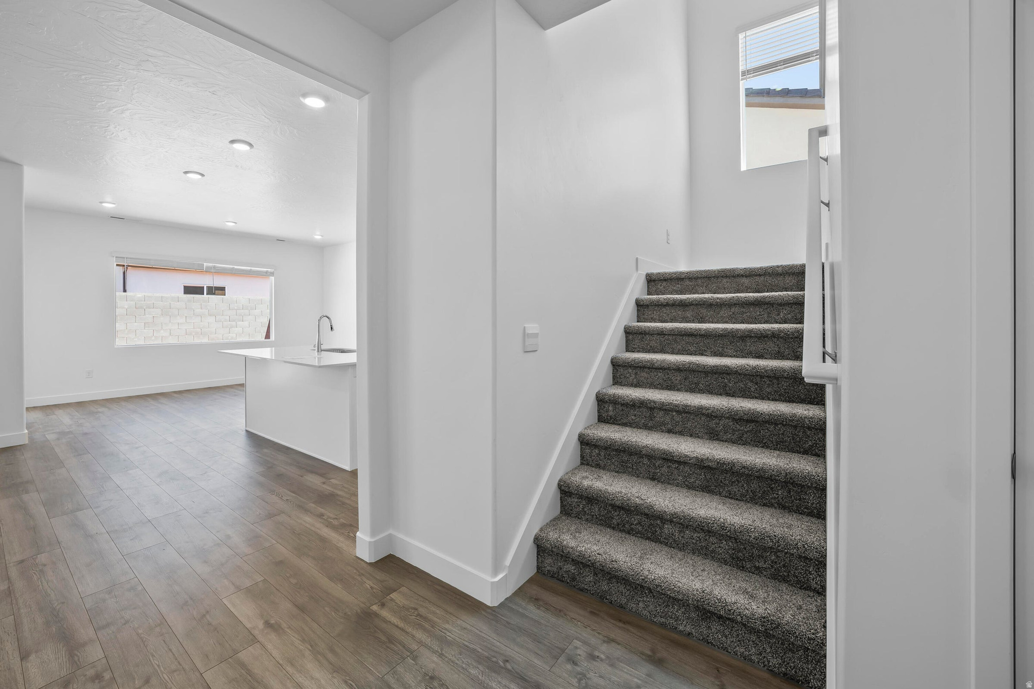 CORRAL HOLLOW AT LONG VALLEY - Residential