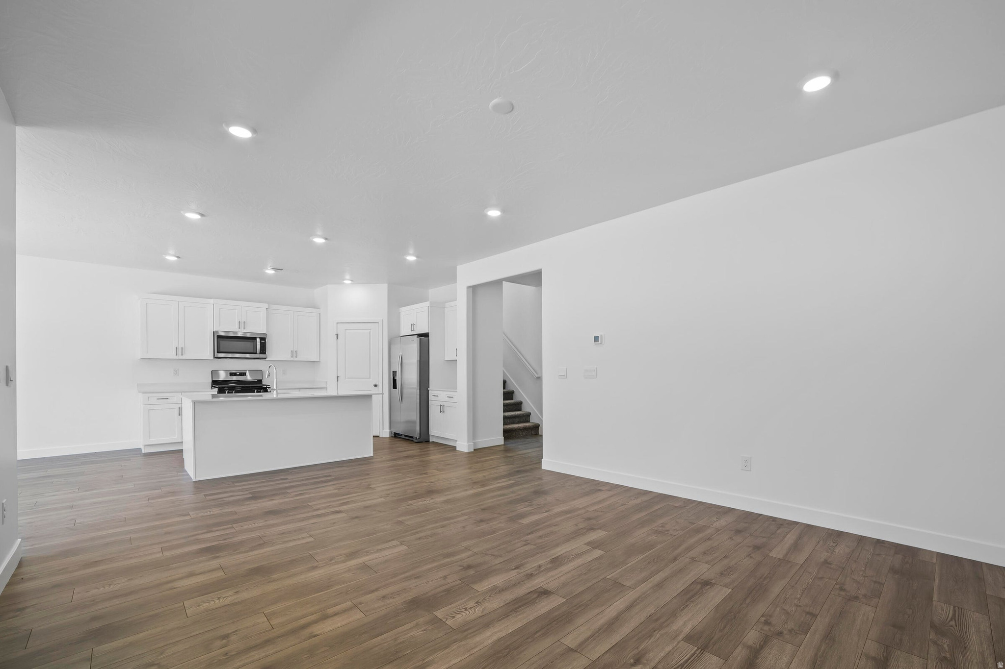 CORRAL HOLLOW AT LONG VALLEY - Residential