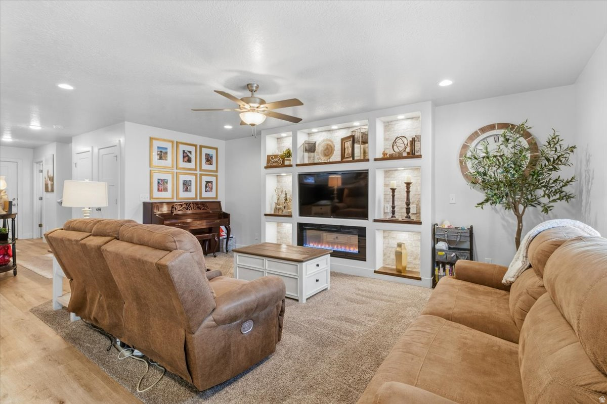 GARDENER VILLIAGE - Residential