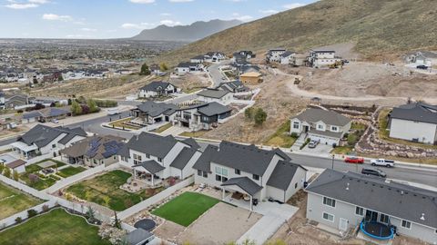 Tiny photo for 14652 S ANNIKA RUN DR W, Herriman, UT 84096 (MLS # 2147473)