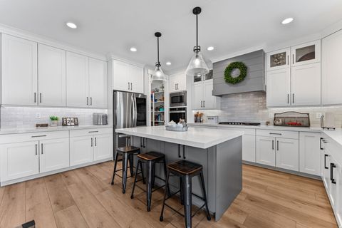 Tiny photo for 14652 S ANNIKA RUN DR W, Herriman, UT 84096 (MLS # 2147473)