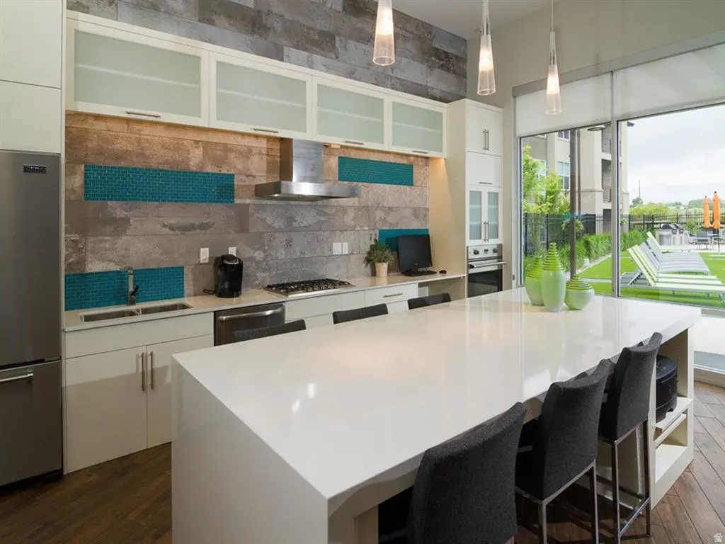 ROOFTOPS @ 78HUNDRED - Residential