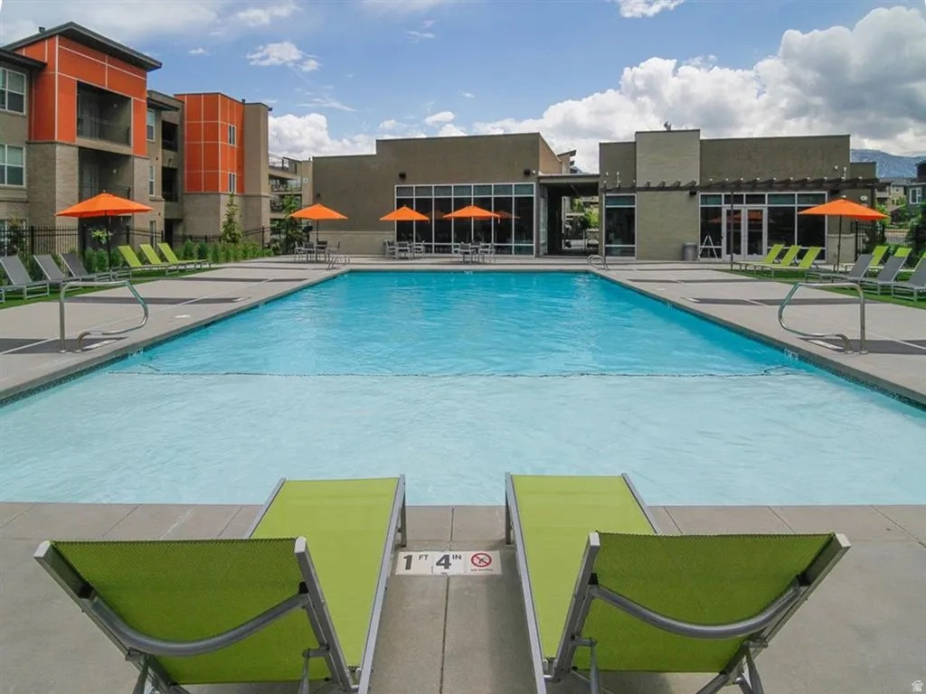 ROOFTOPS @ 78HUNDRED - Residential