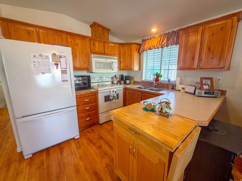 Tiny photo for 61 COTTONWOOD LN, Hurricane, UT 84737 (MLS # 2143896)