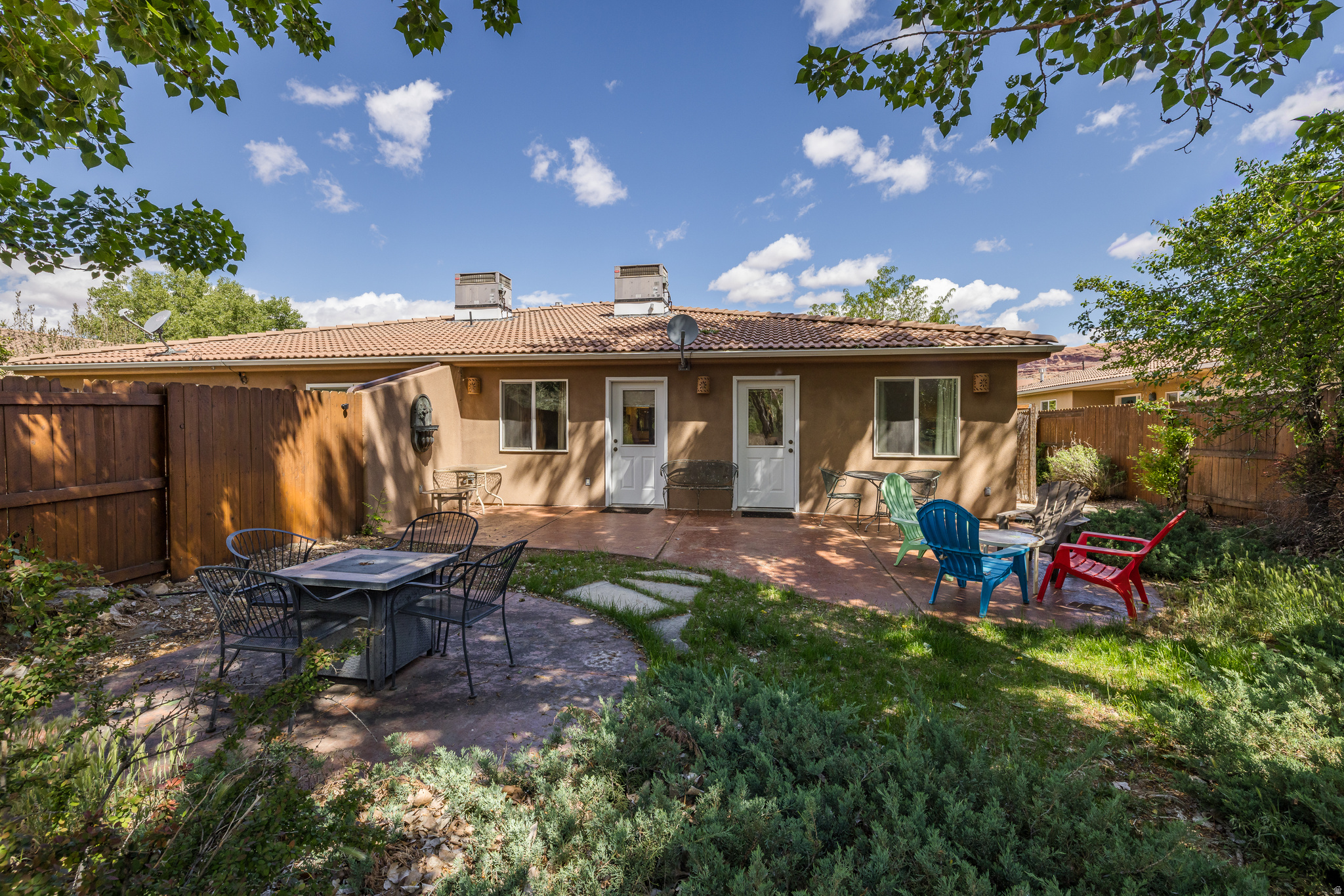 COTTONWOODS AT WILLIAMS WAY - Residential