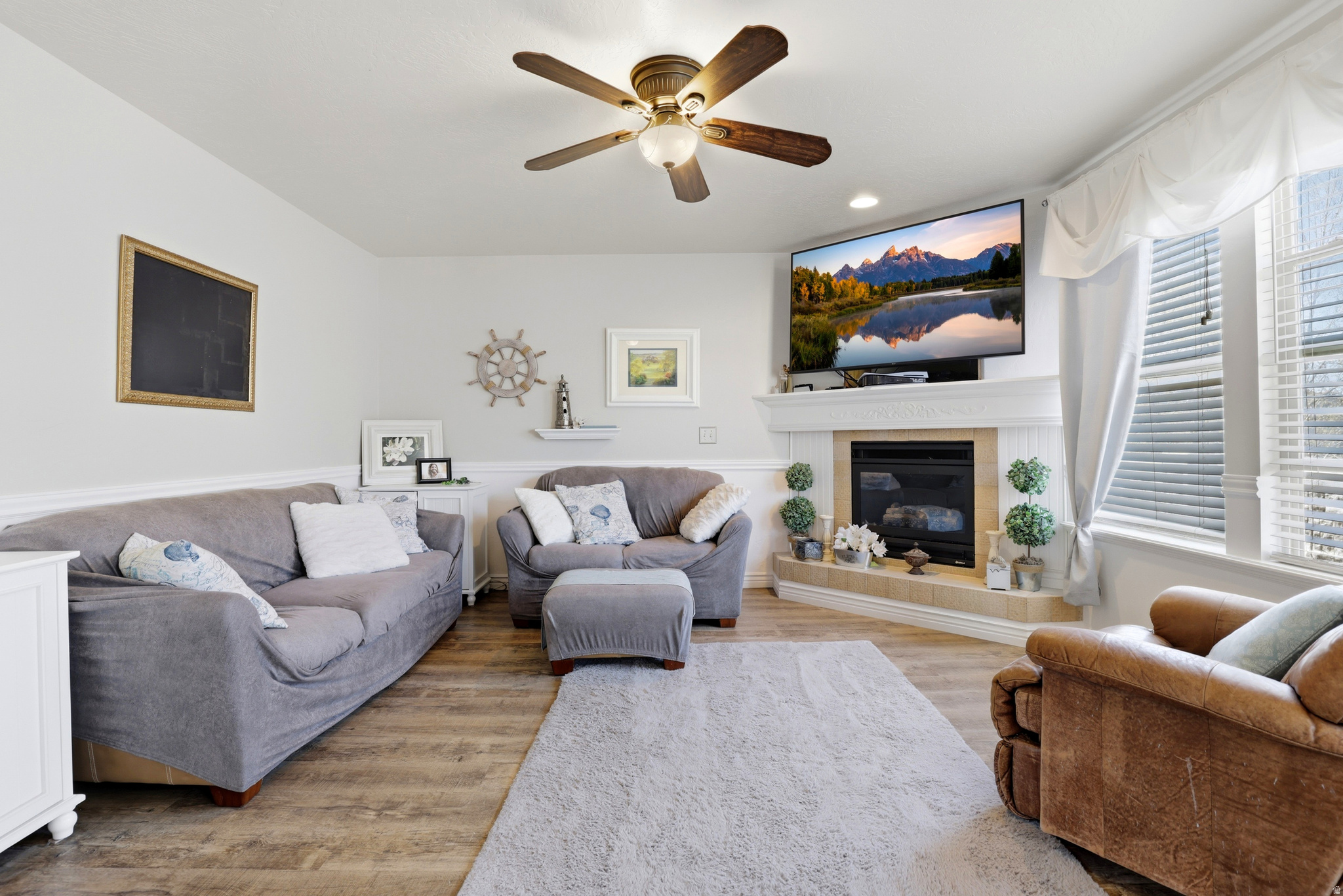 PARK MEADOWS - Residential