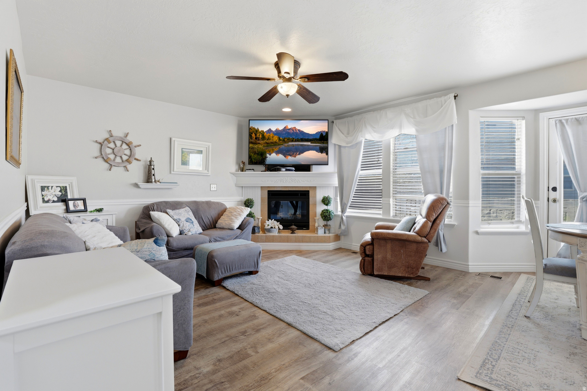 PARK MEADOWS - Residential