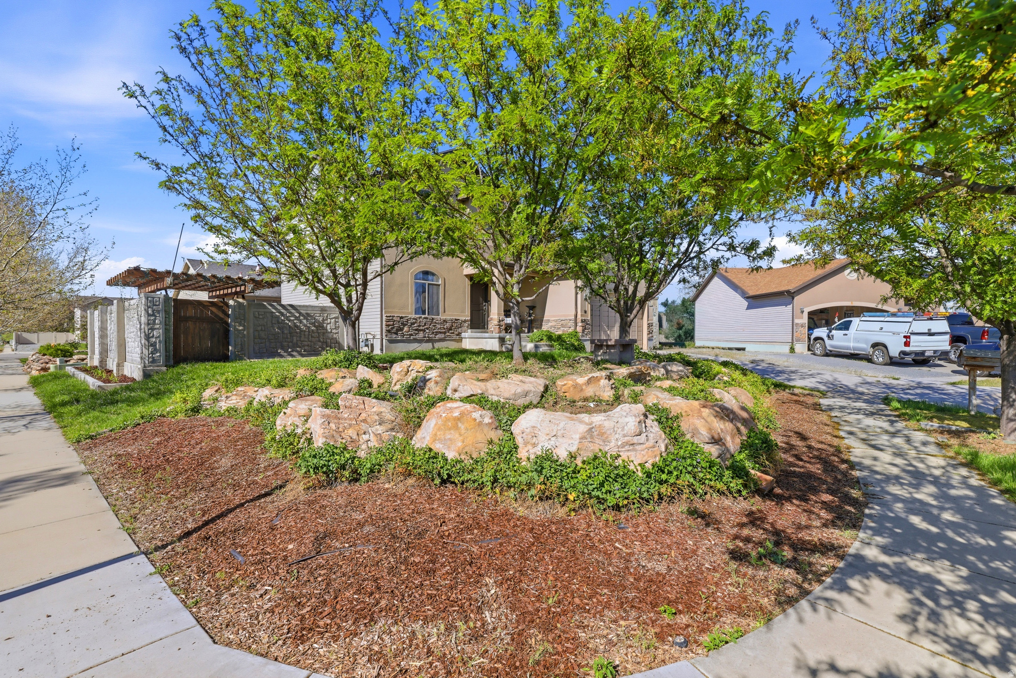 PARK MEADOWS - Residential