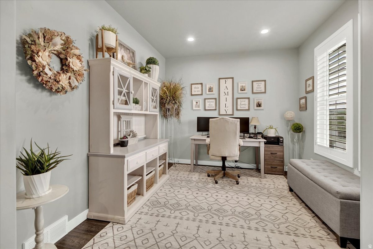 CRANEFIELD CLT 195 - Residential