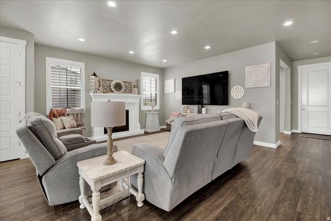 Tiny photo for 2449 N SARUS CRANE DR, Clinton, UT 84015 (MLS # 2148723)