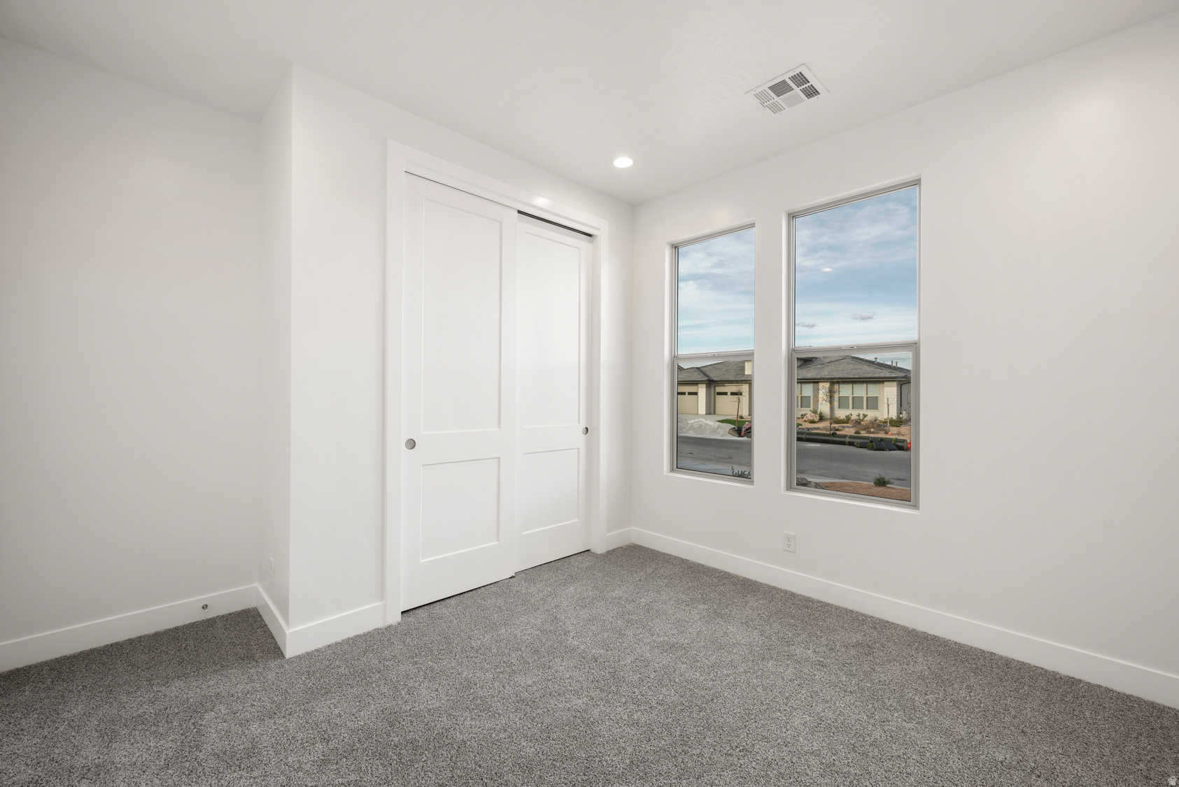 SOLIS AT CORAL CANYON - Residential