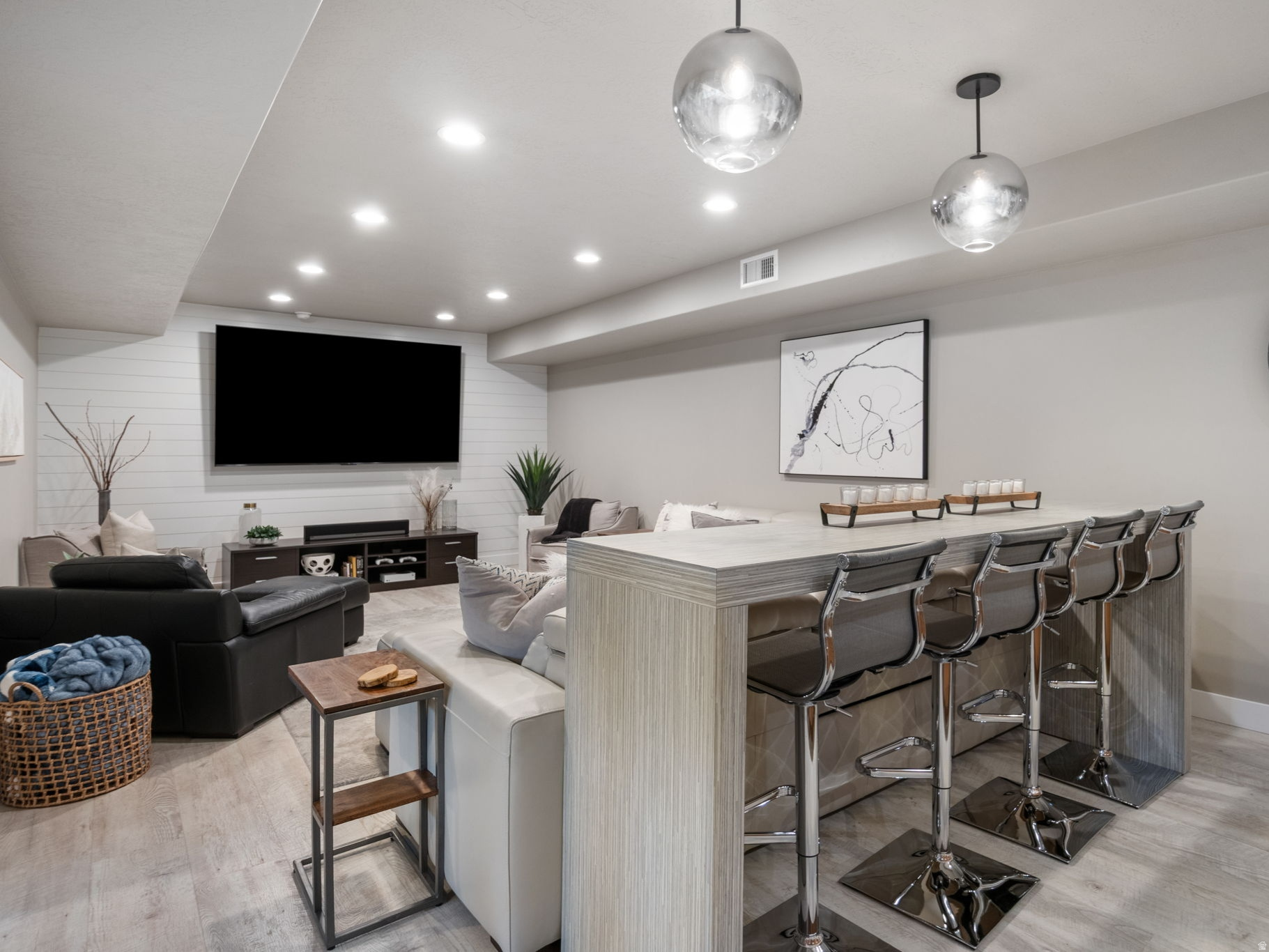 HIGHLAND HEIGHTS - Residential