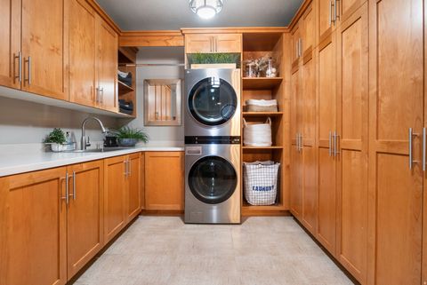 Tiny photo for 6884 W 9530 N, Highland, UT 84003 (MLS # 2153366)