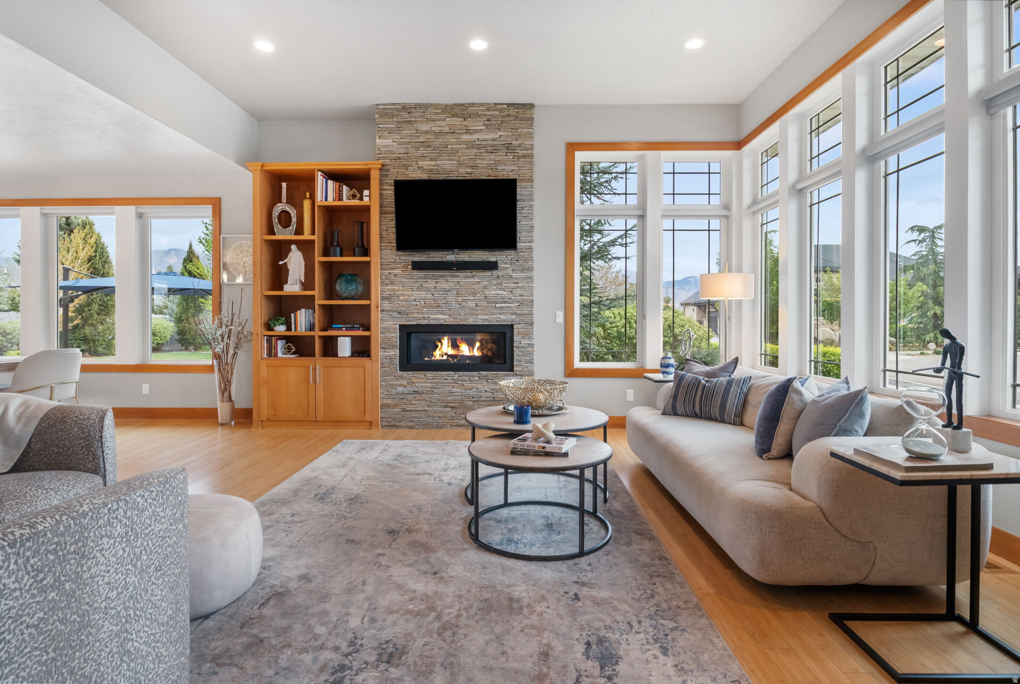 HIGHLAND HEIGHTS - Residential