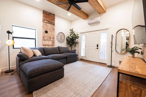 Tiny photo for 937 E 300 S, Salt Lake City, UT 84101 (MLS # 2135108)