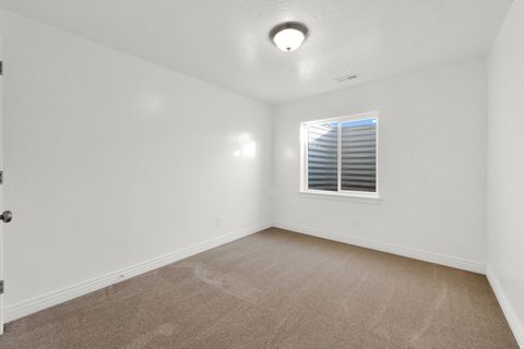 Tiny photo for 1161 E RAVEN WAY, Eagle Mountain, UT 84005 (MLS # 2142070)
