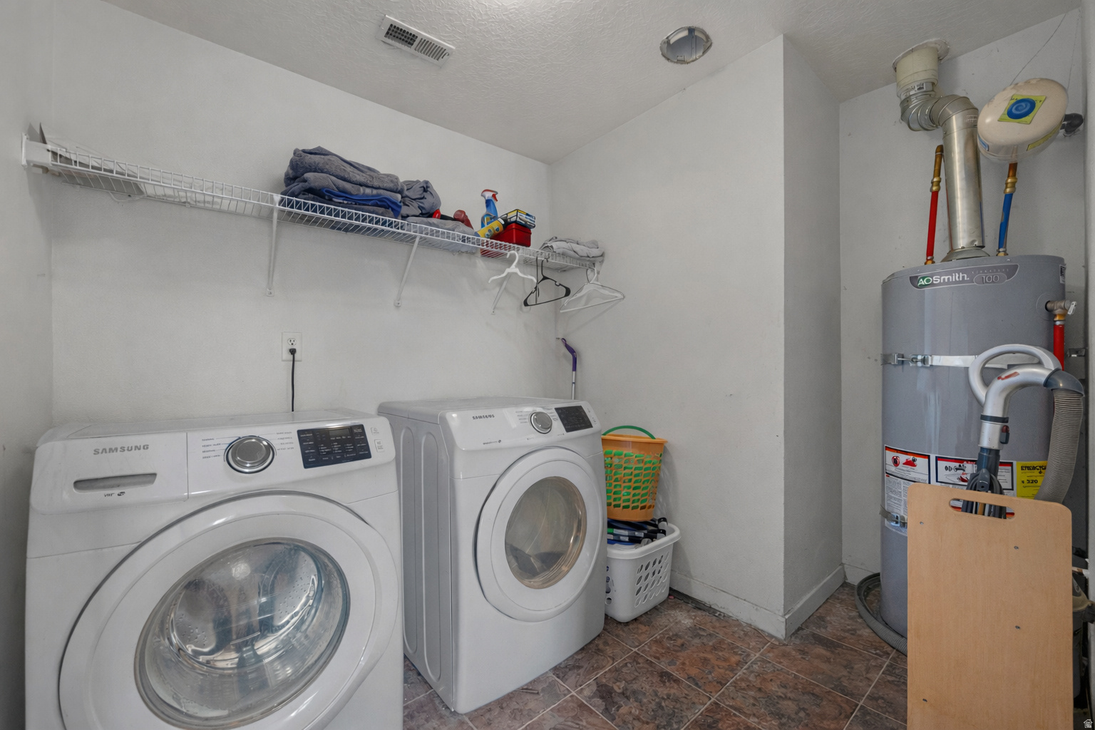 SPANISH FIELDS - Residential