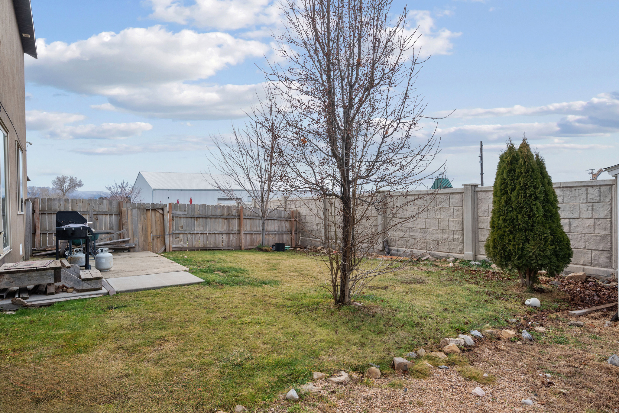 SPANISH FIELDS - Residential