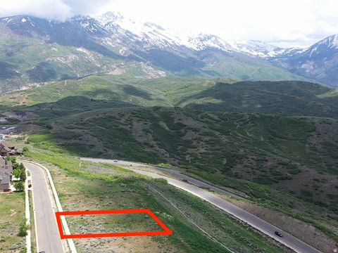 Photo of 15201 S EAGLE CREST DR. Dr E, Draper, UT 84020 (MLS # 2167086)