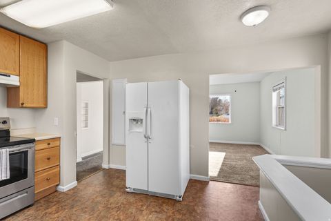 Tiny photo for 3830 S ORAM CIR, South Ogden, UT 84403 (MLS # 2124265)