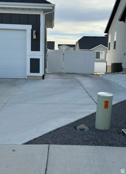 Tiny photo for 1416 E ERICKSON KNOLL LN, Eagle Mountain, UT 84005 (MLS # 2126772)