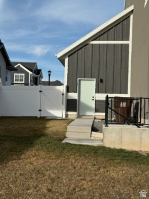 Tiny photo for 1416 E ERICKSON KNOLL LN, Eagle Mountain, UT 84005 (MLS # 2126772)