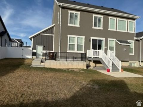 Tiny photo for 1416 E ERICKSON KNOLL LN, Eagle Mountain, UT 84005 (MLS # 2126772)