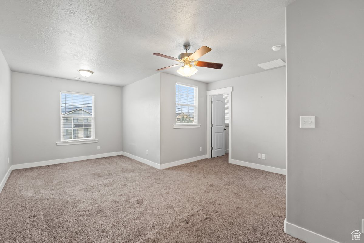 COLONIAL PARK - Residential