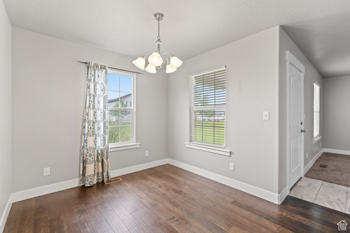 COLONIAL PARK - Residential