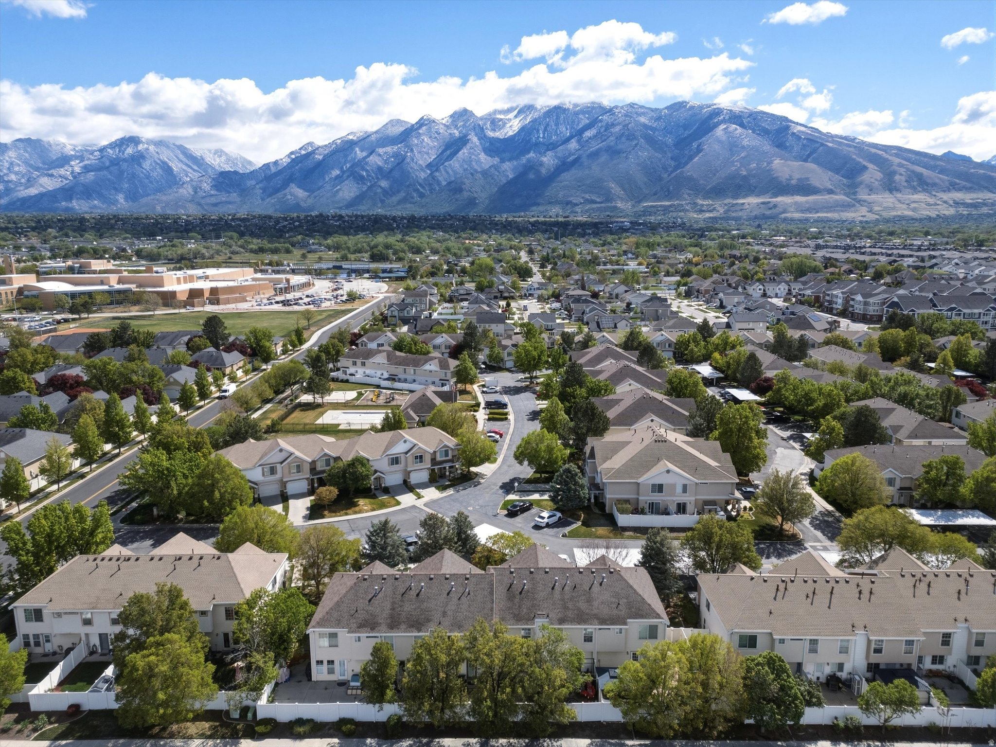 SOUTH WILLOW CREEK C - Residential