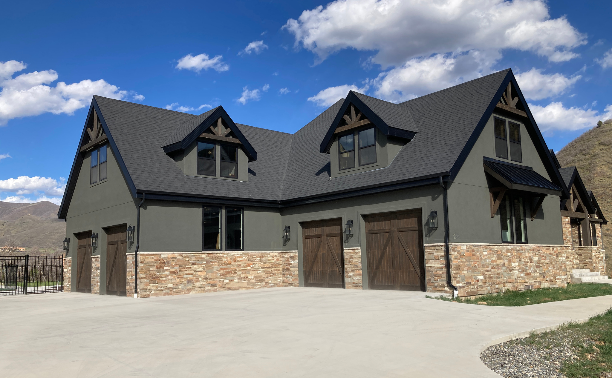 COTTAGES AT HOBBLECREEK - Residential