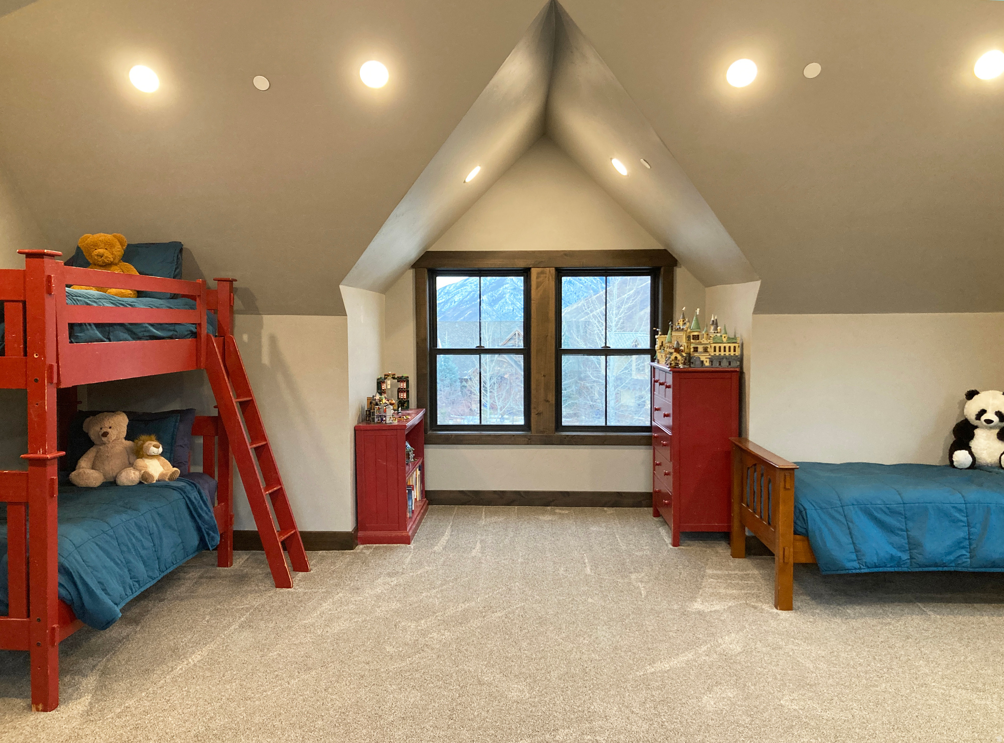 COTTAGES AT HOBBLECREEK - Residential