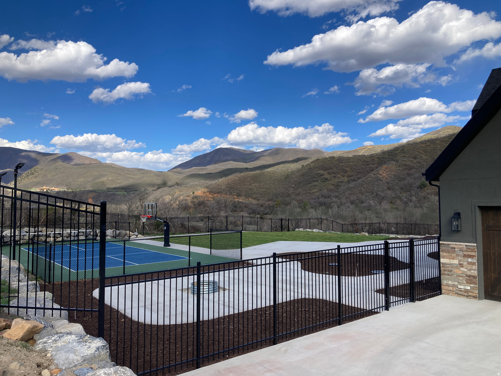 COTTAGES AT HOBBLECREEK - Residential