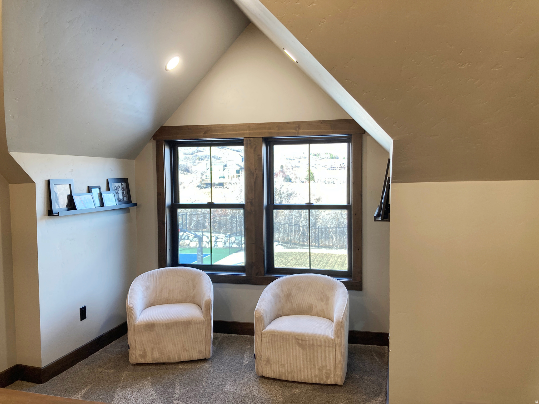 COTTAGES AT HOBBLECREEK - Residential