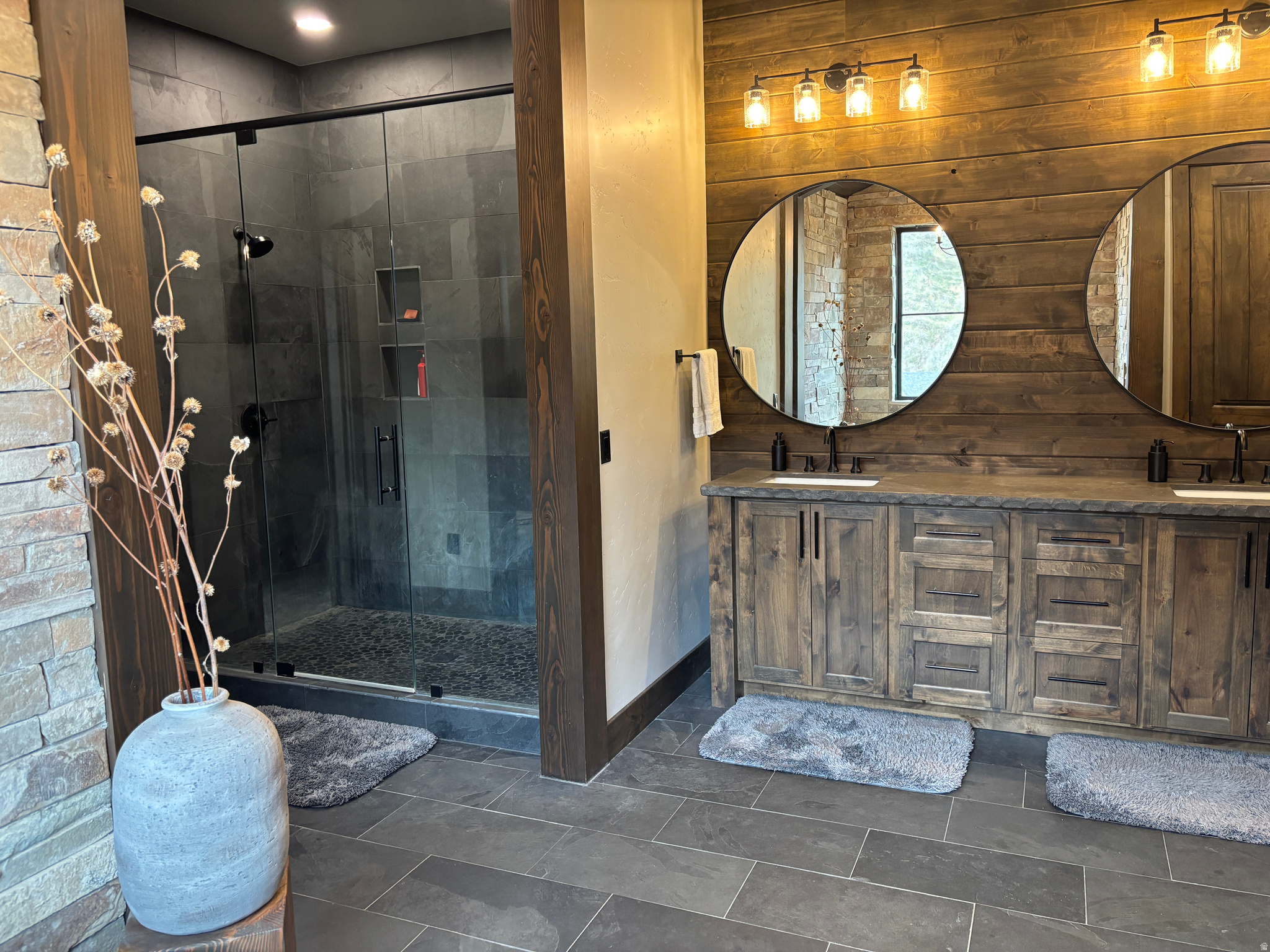 COTTAGES AT HOBBLECREEK - Residential